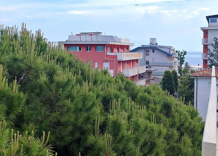 酒店 Etna - Per Coppie E Famiglie Con Parcheggio E 3*