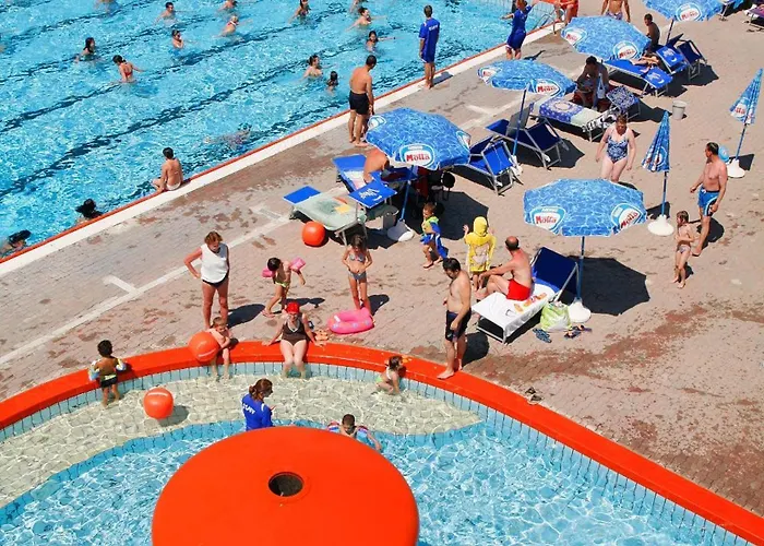 Hotel Etna - Per Coppie E Famiglie Con Parcheggio E