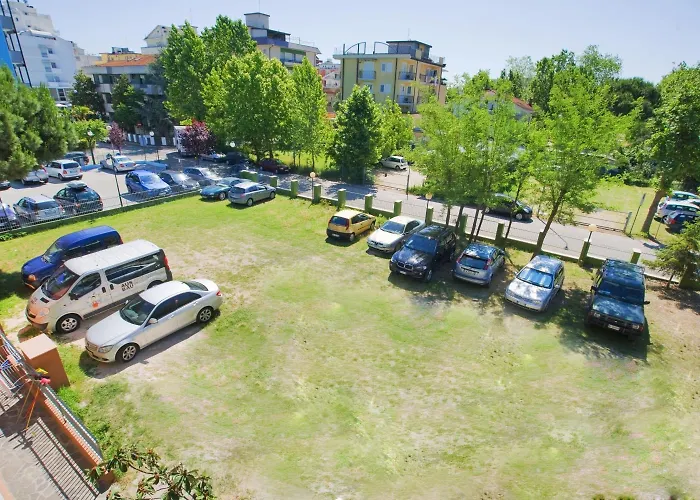 Etna - Per Coppie E Famiglie Con Parcheggio E Hotel 3*