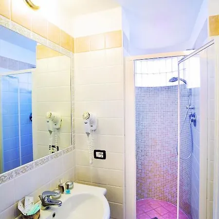 Etna - Per Coppie E Famiglie Con Parcheggio E 3*