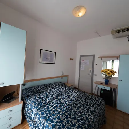 Etna - Per Coppie E Famiglie Con Parcheggio E Riccione