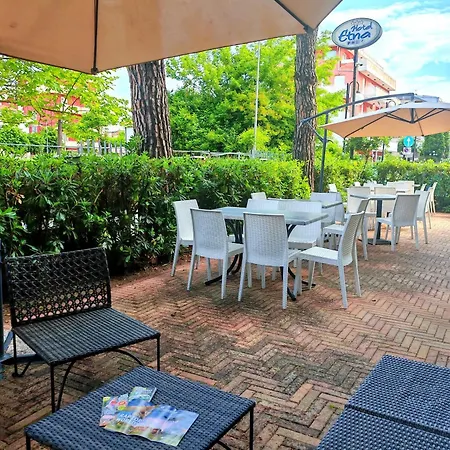 Etna - Per Coppie E Famiglie Con Parcheggio E Riccione