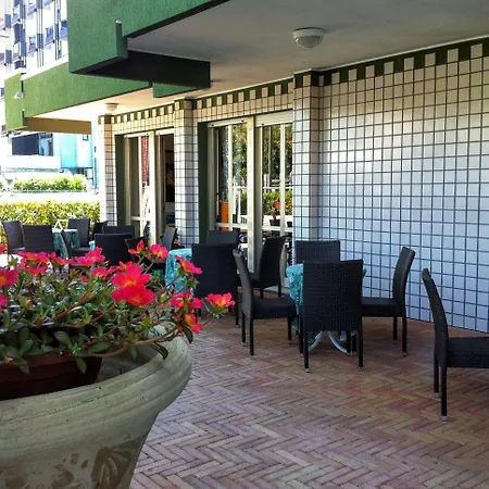 Etna - Per Coppie E Famiglie Con Parcheggio E 3*