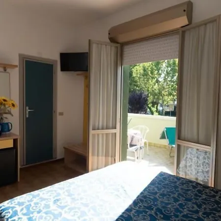 Hotel Etna - Per Coppie E Famiglie Con Parcheggio E