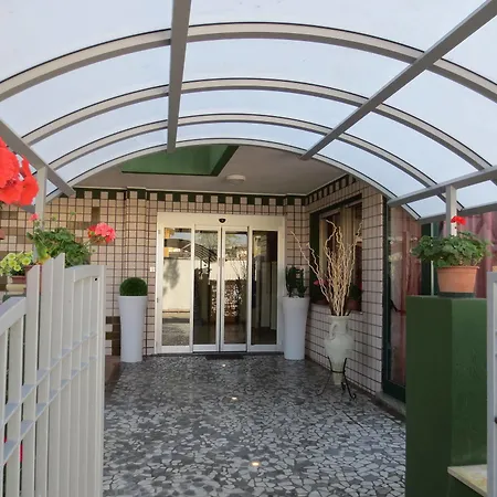 Etna 3* Riccione