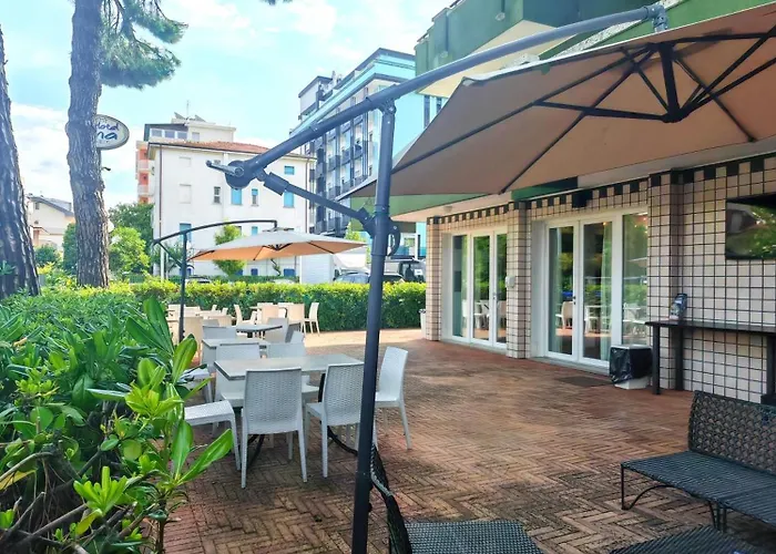 Etna - Per Coppie E Famiglie Con Parcheggio E Hotel 3*