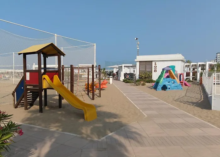 Hotel Etna - Per Coppie E Famiglie Con Parcheggio E Riccione