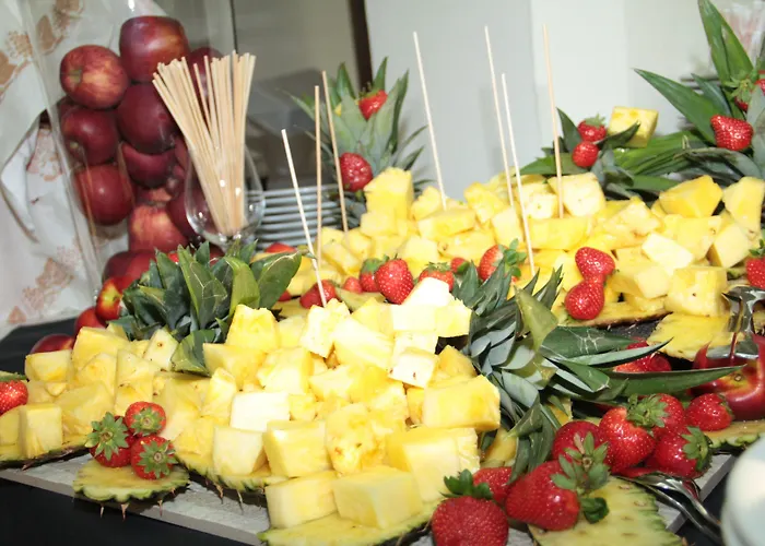 Etna - Per Coppie E Famiglie Con Parcheggio E Hotel 3*