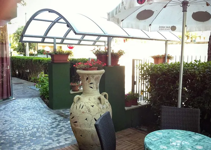 Etna - Per Coppie E Famiglie Con Parcheggio E Riccione